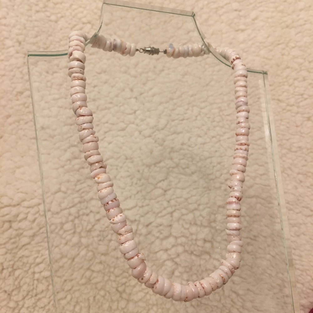 Shell necklace